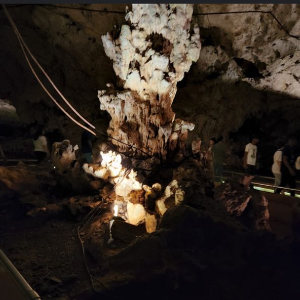 Cave of Wonder 