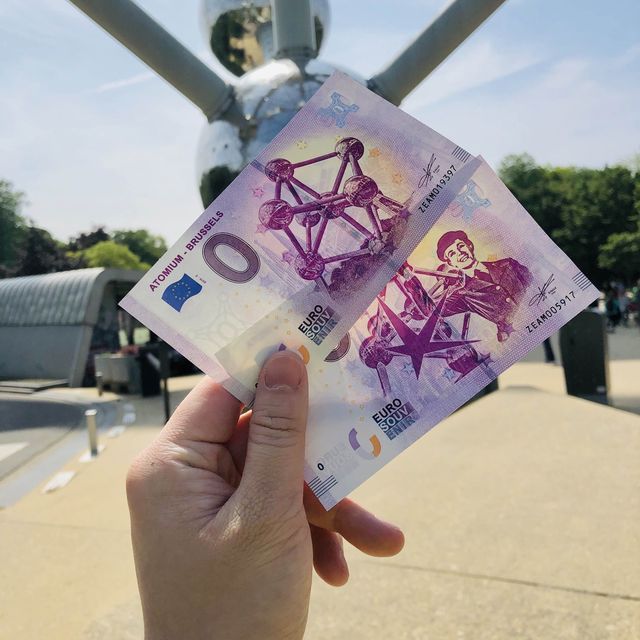 比利時布魯塞爾好去處：原子球塔（Atomium）
