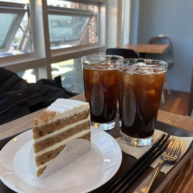 안국역 아기자기한 분위기의 커피 맛집 코피발리 안국점