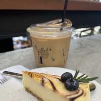 Rad Temp Coffee : ร้านกาแฟริมทะล@บางแสน