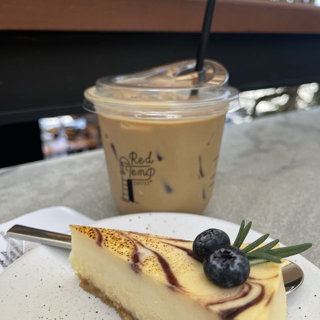 Rad Temp Coffee : ร้านกาแฟริมทะล@บางแสน