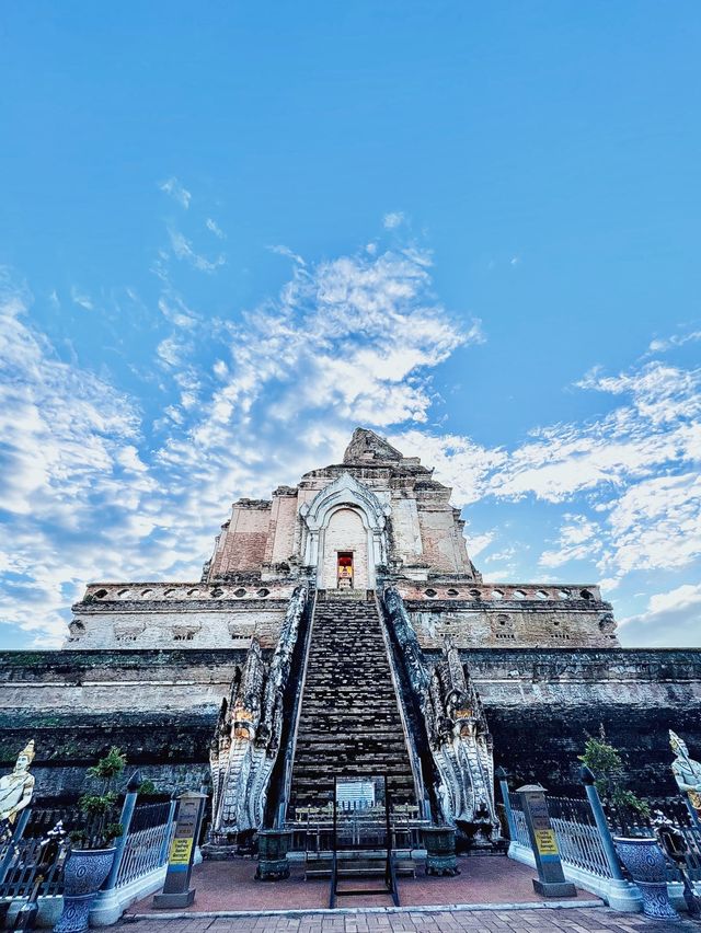 清邁有600年歷史嘅寺廟