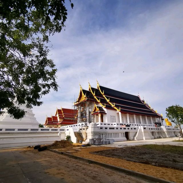 วัดสร้างใหม่ ณ พุทธอุทยานมหาราช อยุธยา