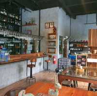 Bloom Cafe And Hostel Lipe (บลูมคาเฟ่แอนด์โฮสเทล) 