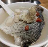 台北（雙月食品）麻油雞湯和油飯