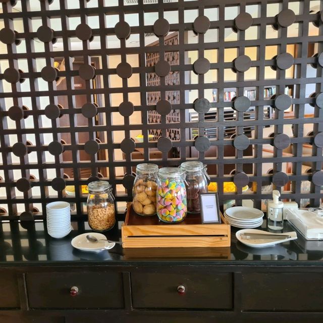 Time to Phuket Let's Relax @ HILTON Suite 
