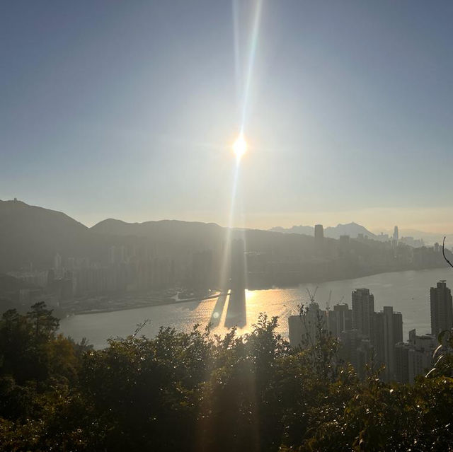 魔鬼山，探軍事古蹟維港靚景，有特色的歷史行山路線