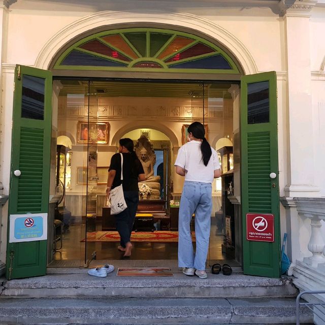 พระบรมธาตุพระมหาเจดีย์ วัดประยุรวงศาวาส กรุงเทพ