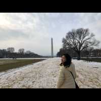 มาถ่ายรูปกับ Washington Monument กัน