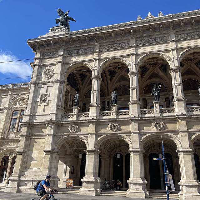 음악의 도시인 비엔나의 “오페라하우스”🎭