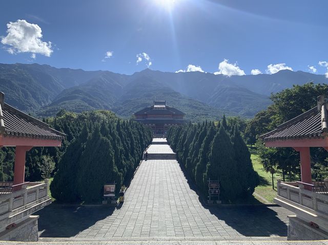 Dali - Three Pagodas 