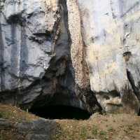 10,000 year old ancient cultural cave, Sanya