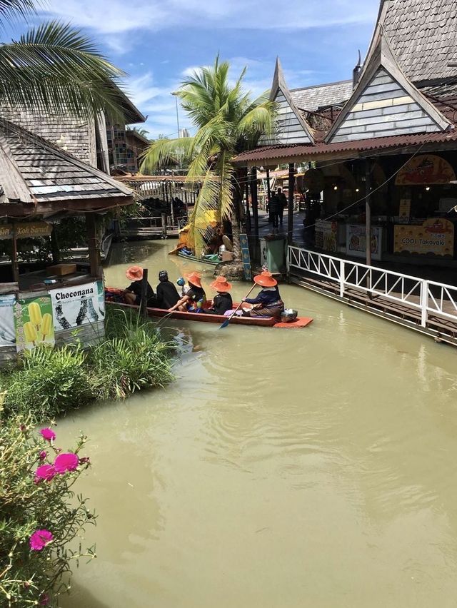 Pattaya floating market - Thailand