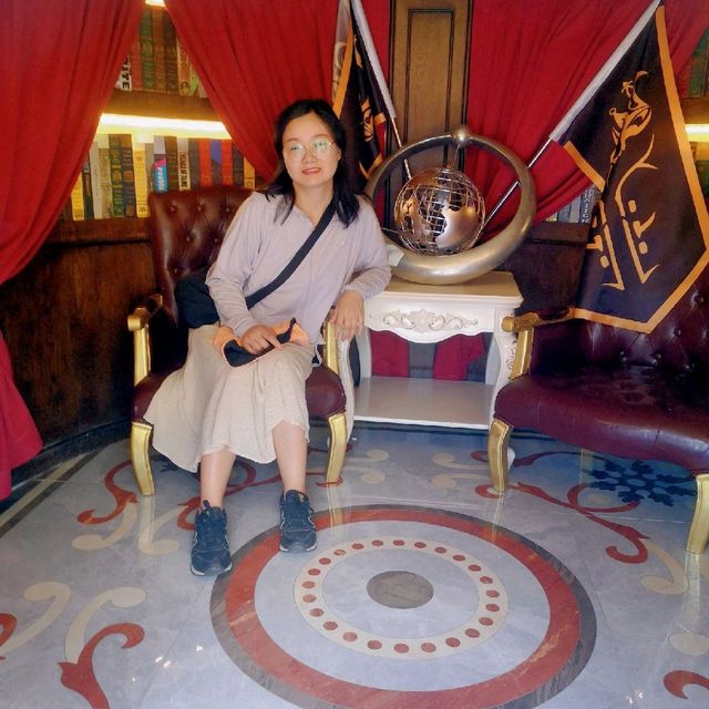 Dwarves Empire theme park, Kunming