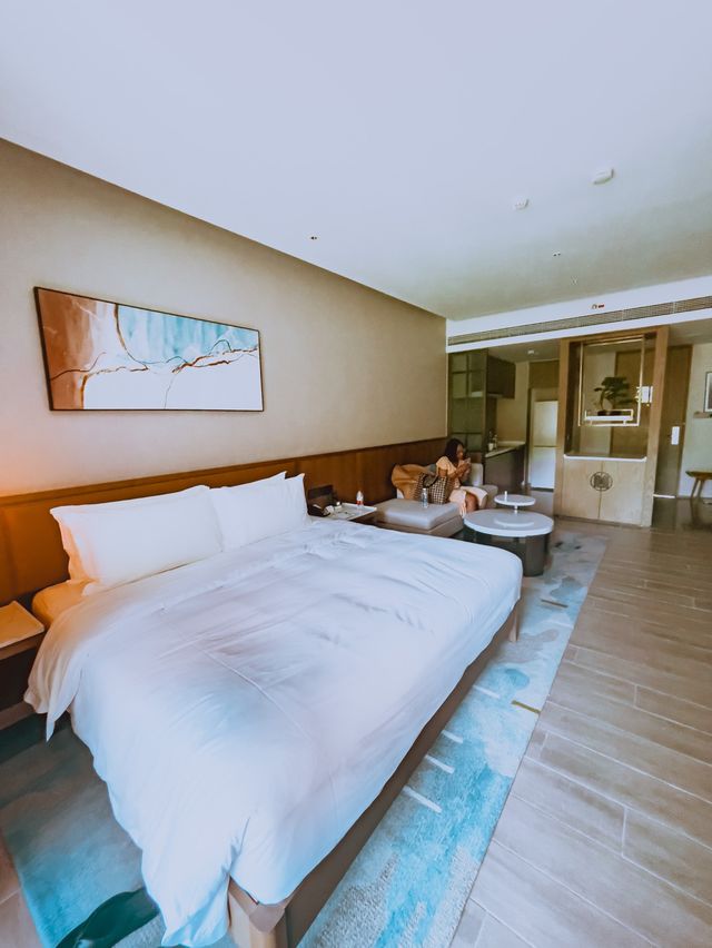 Peaceful Hotel Stay in Yalong Bay🌴🥥🌺