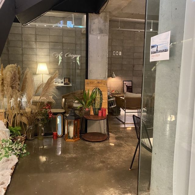 [부산 명지 카페] 개인적으로 너무 좋아하는 분위기의 카페 유명해지지마 “카페쿠지”