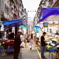 Temple Street Market in HKG