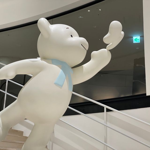 【ファミリア神戸本店】かわいすぎるフォトスポット🤍💙