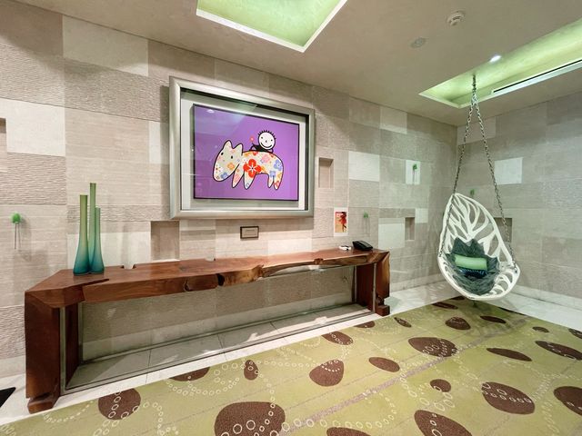 Pop art installations at W Hotel Singapore
