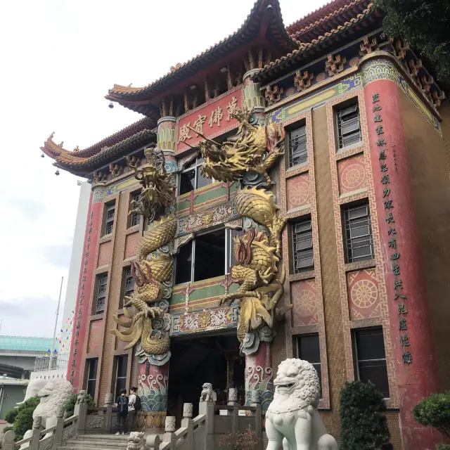 香港宏偉佛教寺廟