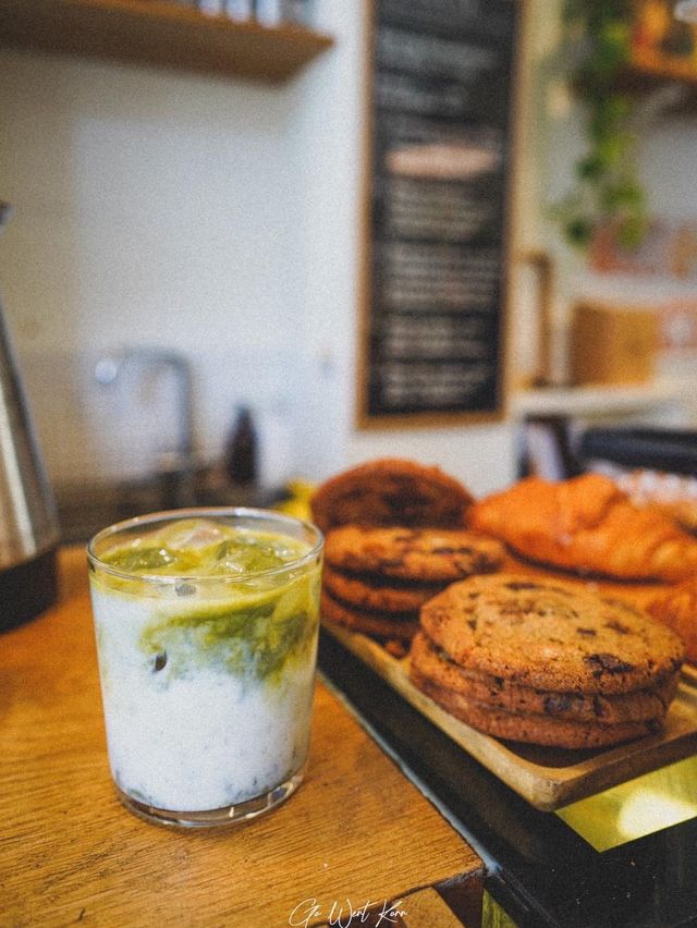 MONOCLE café & shop – LONDON - …คาเฟ่สบายตาและร้าน