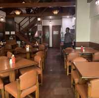 푸네의 60여 년 전통의 시즐러 맛집 “The Place Touche the Sizzler”
