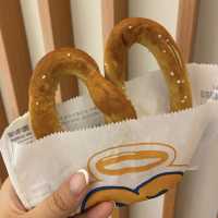 ［新竹/巨城］ Auntie Anne's Pretzel 新竹巨城店🥨｜從去東南亞吃到就從此愛上 終於在台灣也吃到了💕