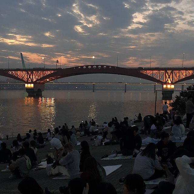 반짝반짝 윤슬 명소 ‘망원한강공원’ 🌉✨📸