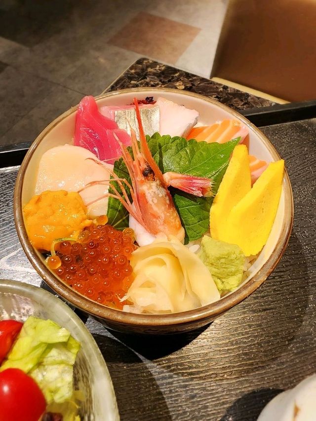 像港式煲仔飯的日本港島蠔釜飯