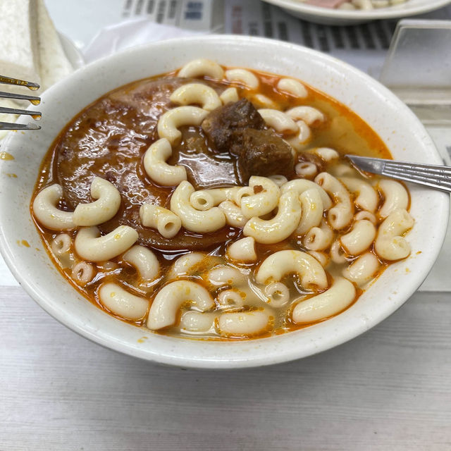 Lan Heung Restaurant (兰香茶餐厅)
