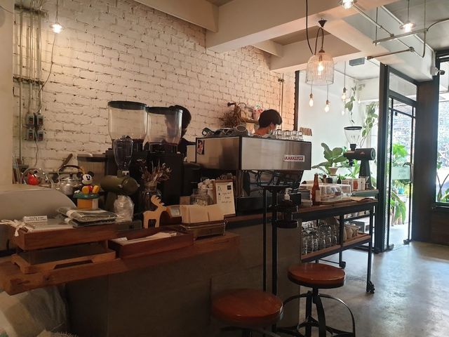 Omnia Cafe and Roastery