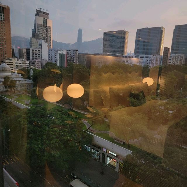 盡享尖沙咀夜生活的美麗華酒店🌃