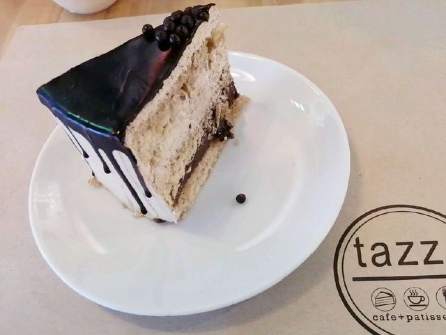 1-Peso Cake at Tazza Café and Patisserie 