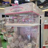 Sanrio Characters in the city! 