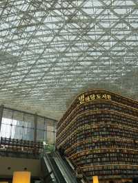 最吵鬧的圖書館🤫📚