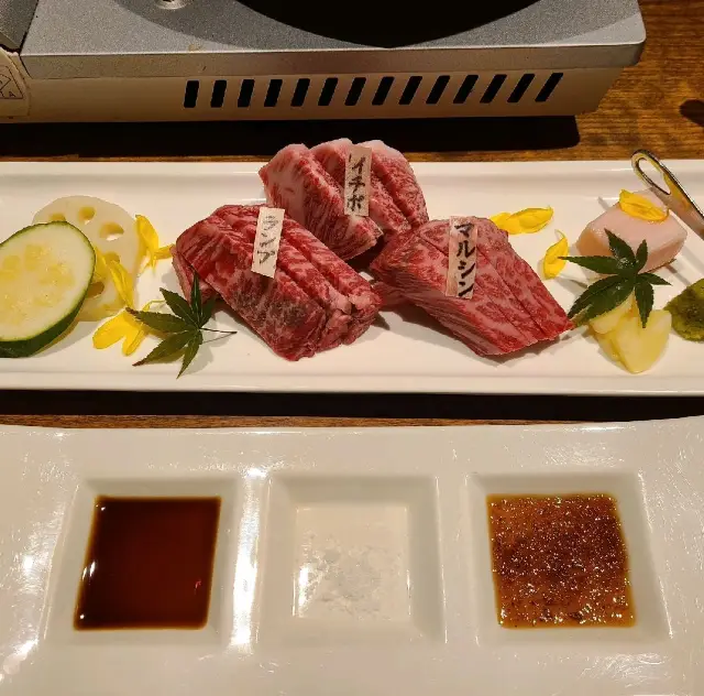 芸能人御用達隠れ家焼肉【和牛料理　要】⭐