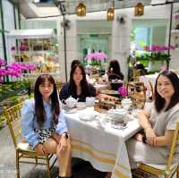 Afternoon tea @ The Majestic Hotel 