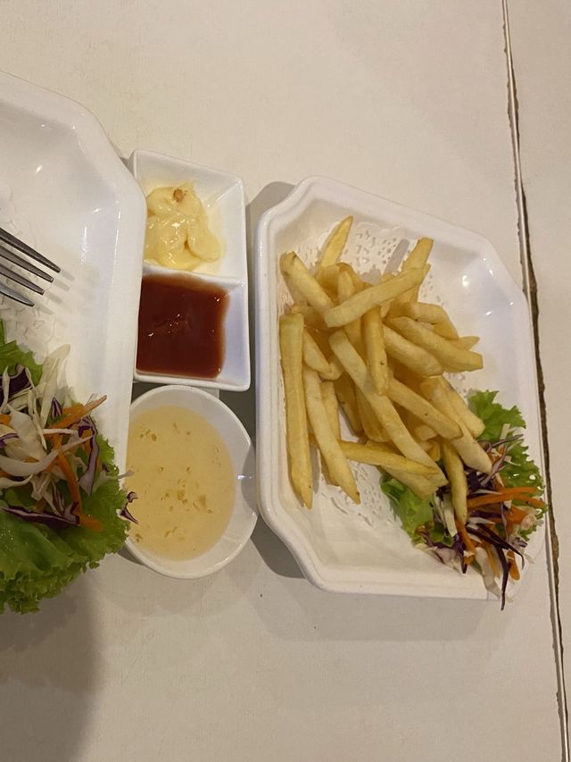 ร้านNovember cafe’