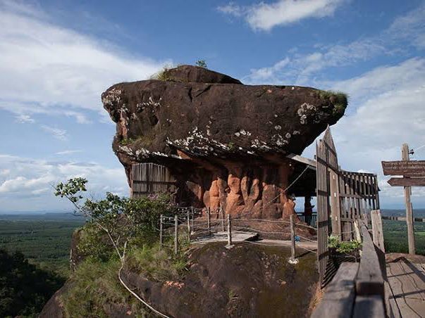 ภูทอก