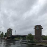☕️ 坐在最美的星巴克看富岩運河歷史 — 富岩運河環水公園