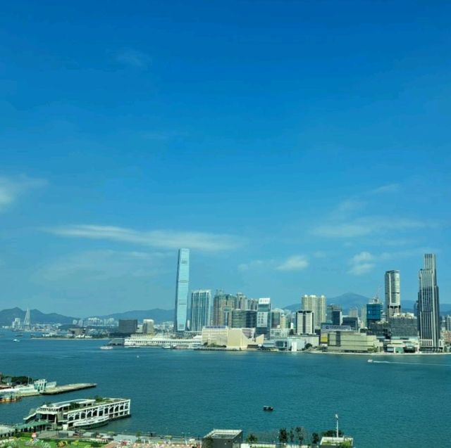 Wan Chai Gloucester Hotel with nice sea view