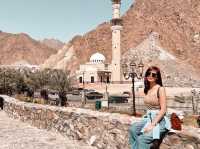 Rock your day at Khor Fakkan!