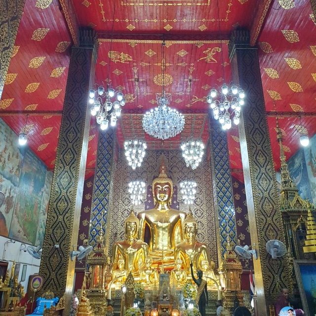 พระธาตุของคนเกิดปีระกา
