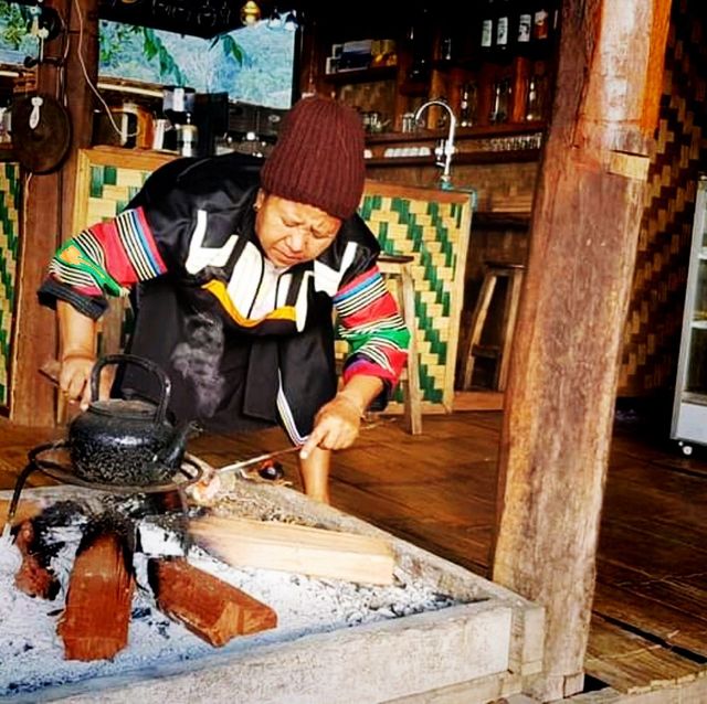 Guaytiew Chom Cafe With Mountainous Views