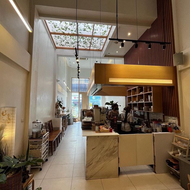 👉🏻 ร้าน Brown Café ブラウン ..
