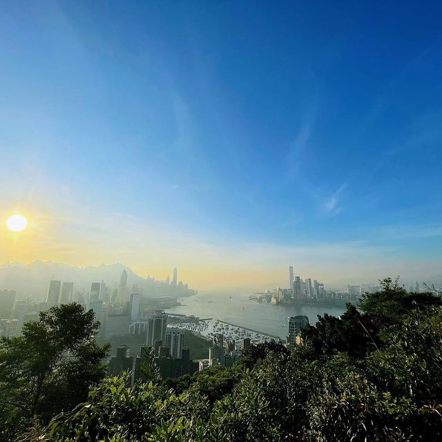 紅香爐峰😎日落🌄打卡熱點