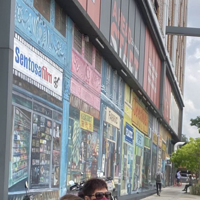 Street Art at Seventeen Mall