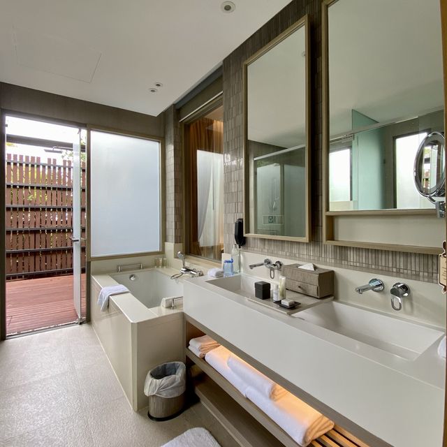 ติดหาดเล็กน้อย แต่ห้อง Pool Villa สวยประทับใจ! 