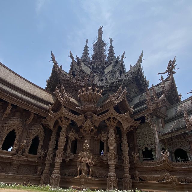 🇹🇭泰國芭提雅遊記  真理寺博物館 - 欣賞壯觀的雕像和浮雕