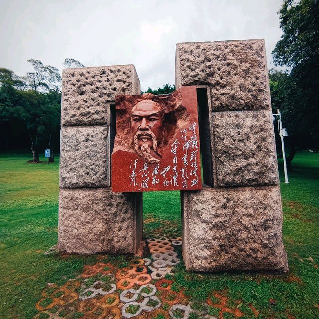 Statues & figures of Zhongshan park